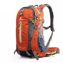 "Maleroads" 40L Camping/Hiking/Backpack/Travel Unisex Rucksack Bag (Raincover Included) - Gear Consumer