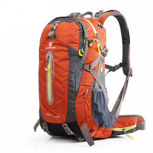 "Maleroads" 40L Camping/Hiking/Backpack/Travel Unisex Rucksack Bag (Raincover Included) - Gear Consumer