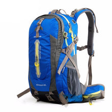 "Maleroads" 40L Camping/Hiking/Backpack/Travel Unisex Rucksack Bag (Raincover Included) - Gear Consumer